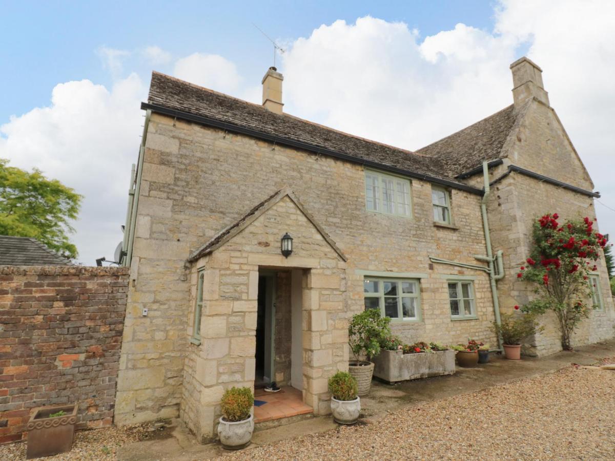 ピーターバラ Glapthorn Manorヴィラ エクステリア 写真